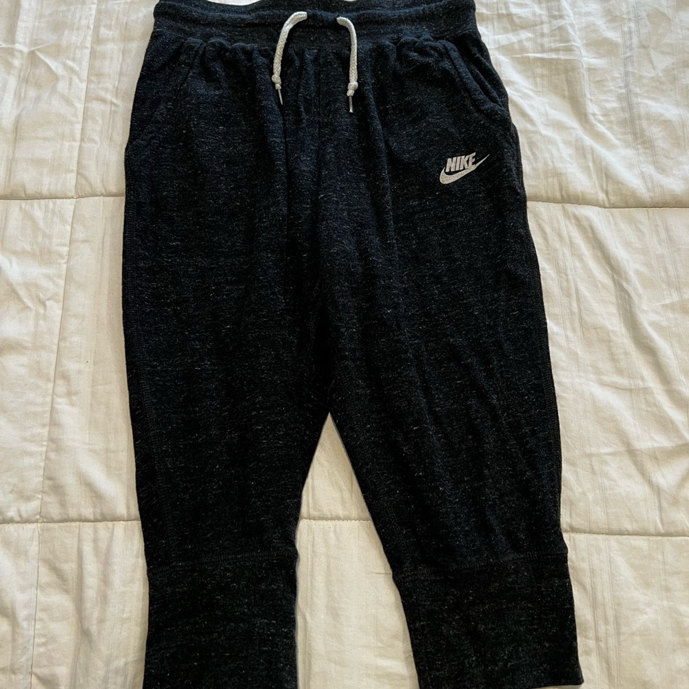 Nike cropped joggers